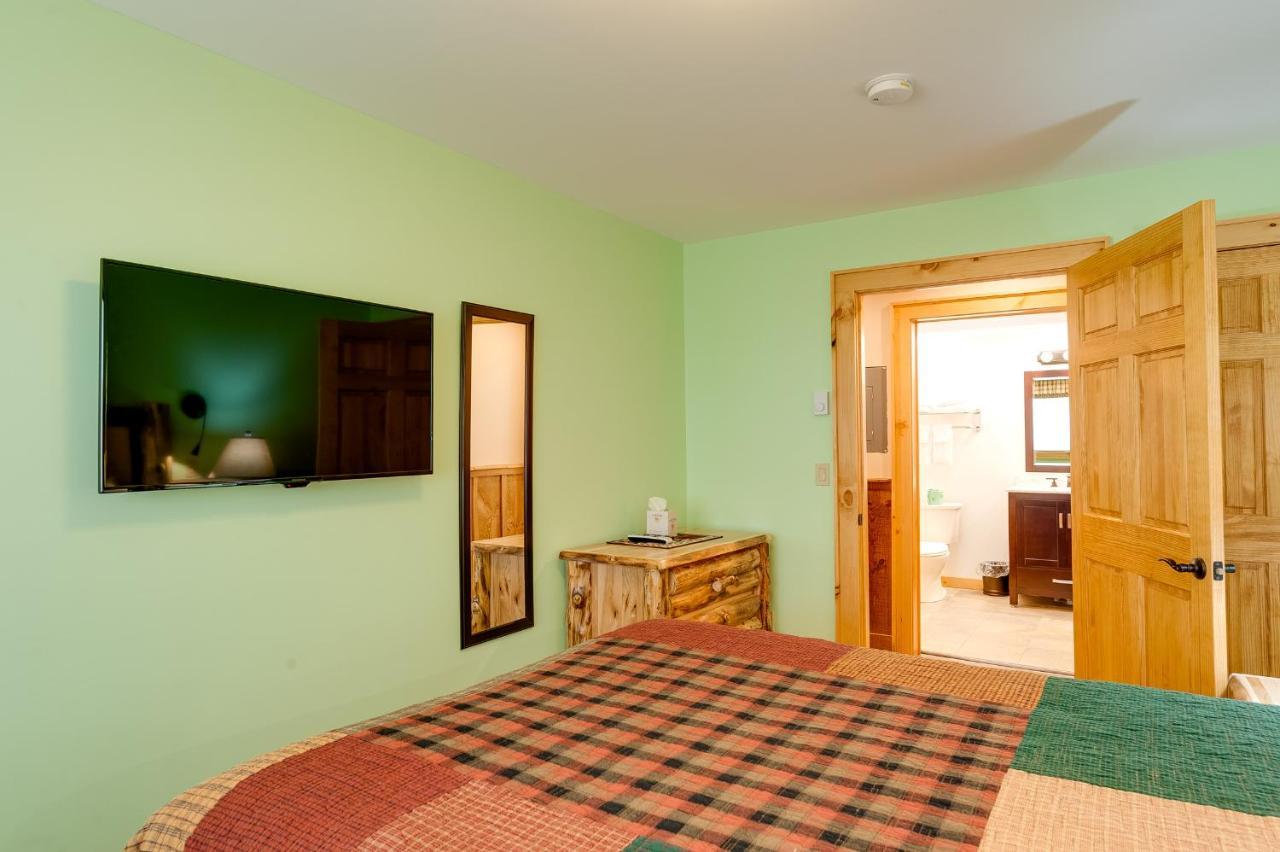 Cobble Mountain Lodge レークプラシッド エクステリア 写真